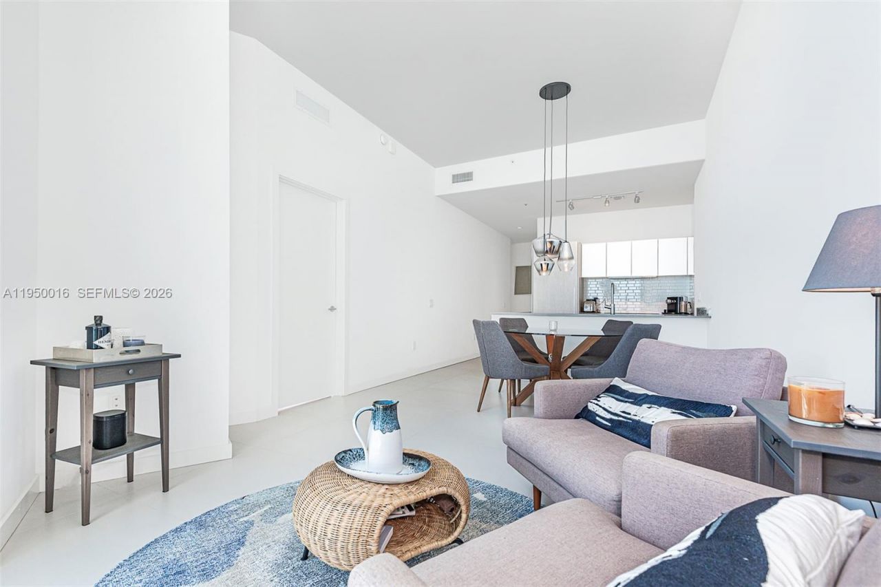 501 NE 31st St, Unit PH4404, Miami, FL 33137 Photo