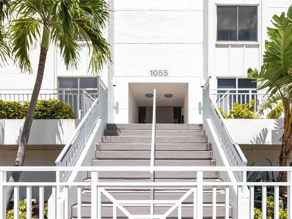 1055 W PEPPERTREE DRIVE, Unit 106AA, SARASOTA, FL 34242