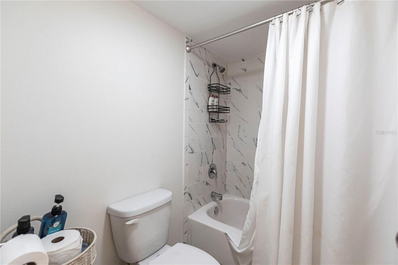 1055 W Peppertree Drive, Unit 106AA, Sarasota, FL 34242 Photo