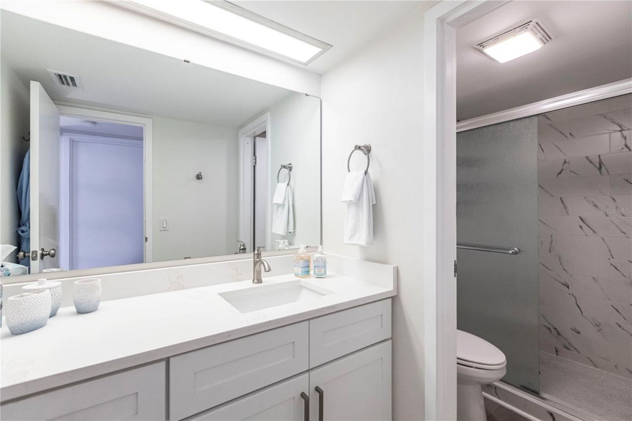 1055 W Peppertree Drive, Unit 106AA, Sarasota, FL 34242 Photo