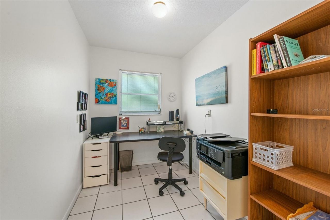 614 Gladstone Lane, Holmes Beach, FL 34217 Photo