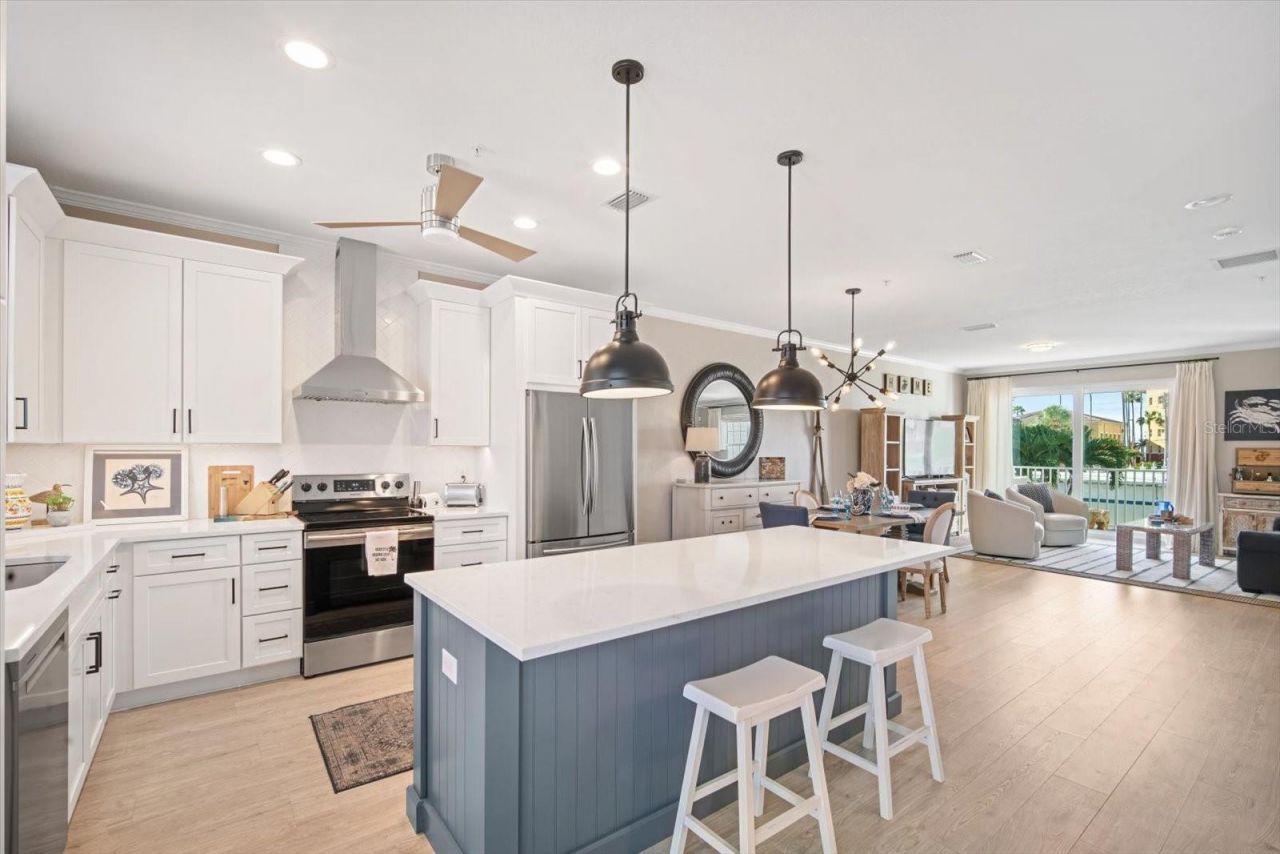 135 Bath Club Circle, North Redington Beach, FL 33708 Photo