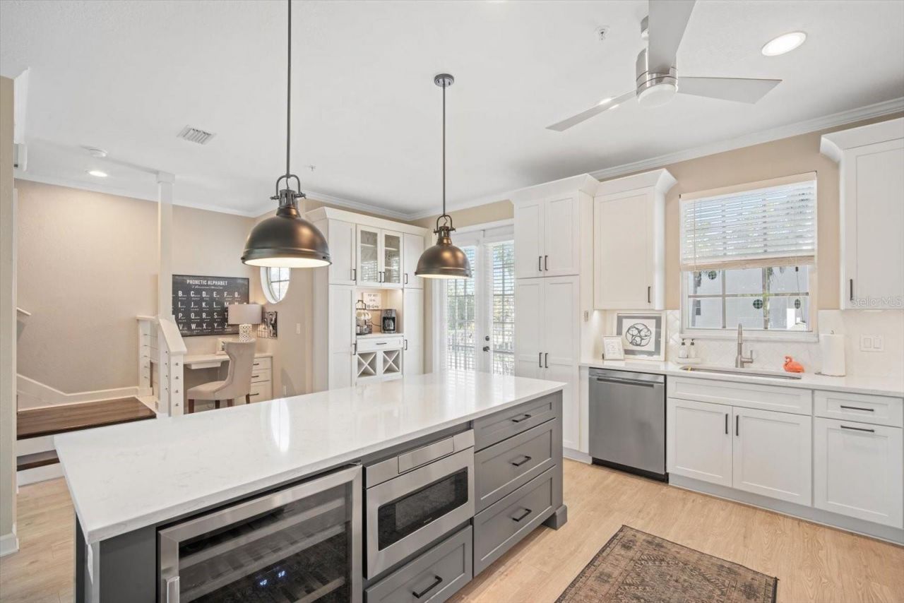 135 Bath Club Circle, North Redington Beach, FL 33708 Photo