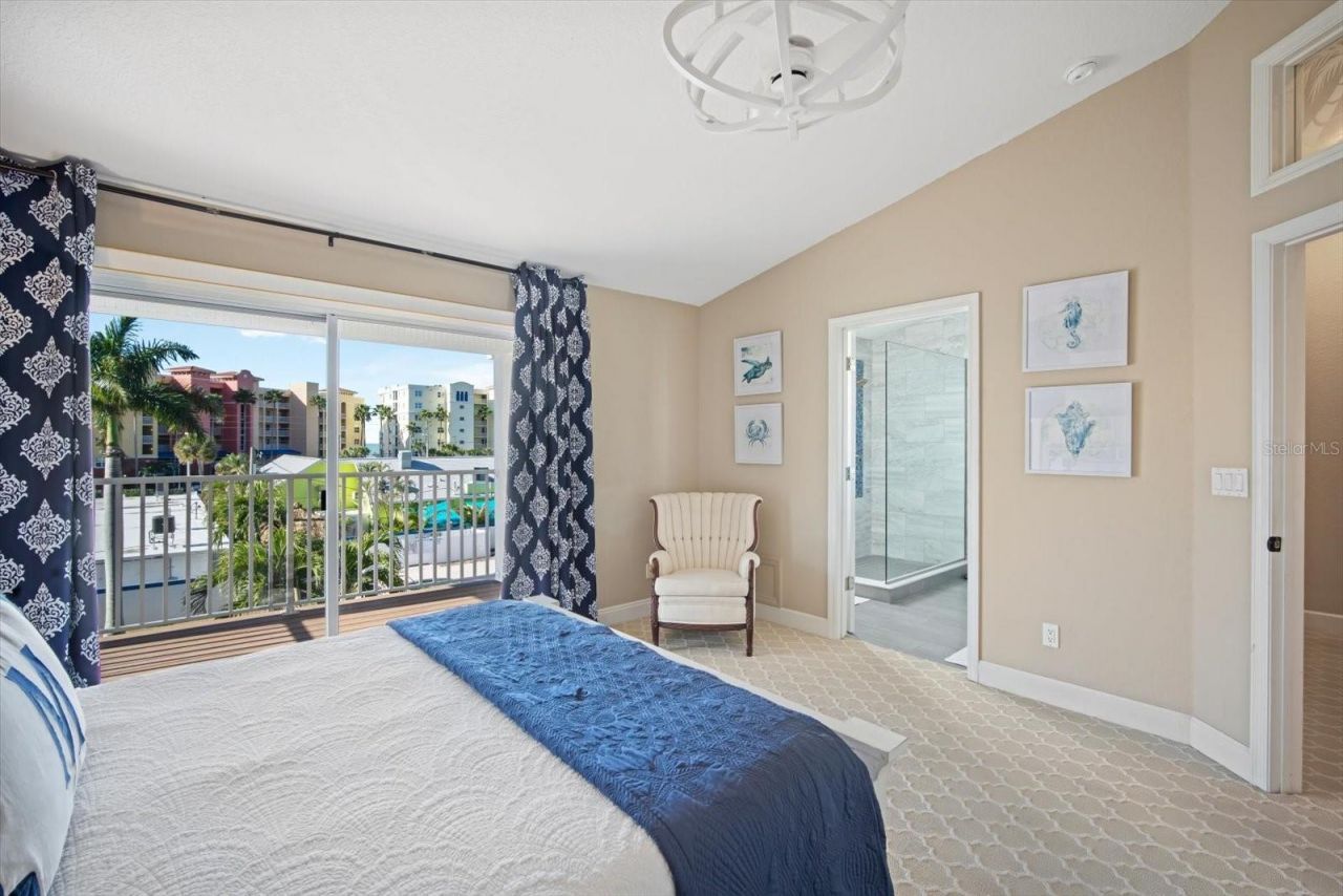 135 Bath Club Circle, North Redington Beach, FL 33708 Photo