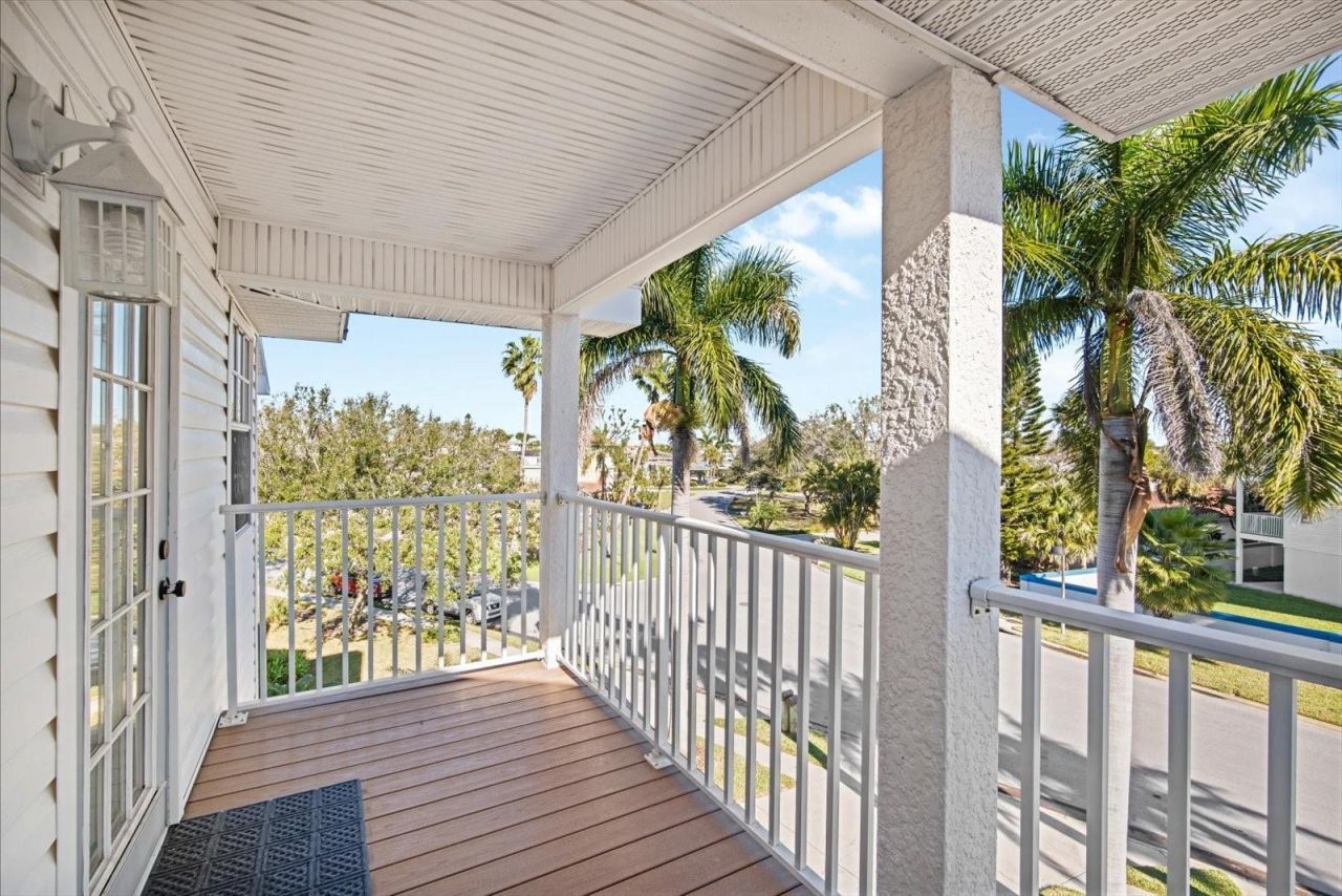 135 Bath Club Circle, North Redington Beach, FL 33708 Photo