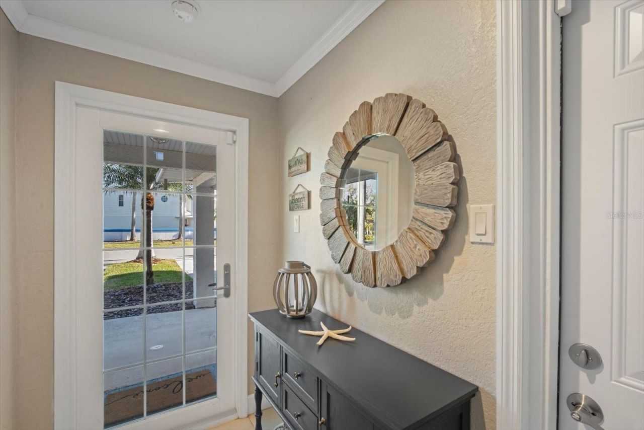 135 Bath Club Circle, North Redington Beach, FL 33708 Photo