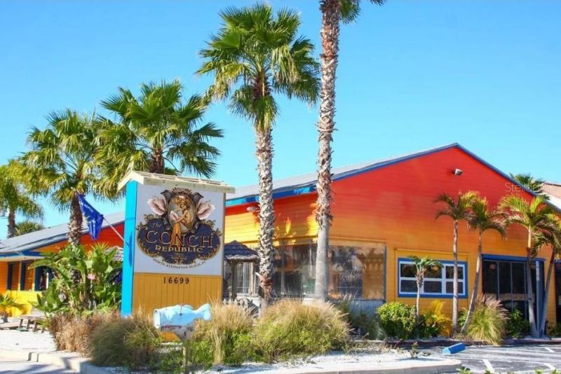 135 Bath Club Circle, North Redington Beach, FL 33708 Photo