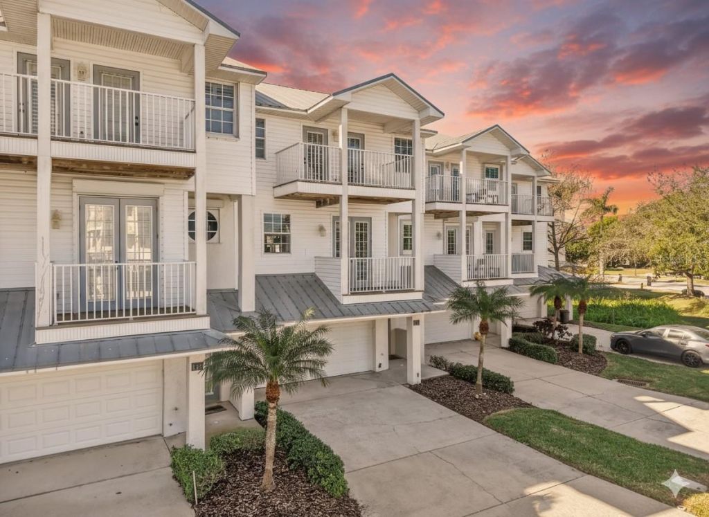 135 Bath Club Circle, North Redington Beach, FL 33708 Photo