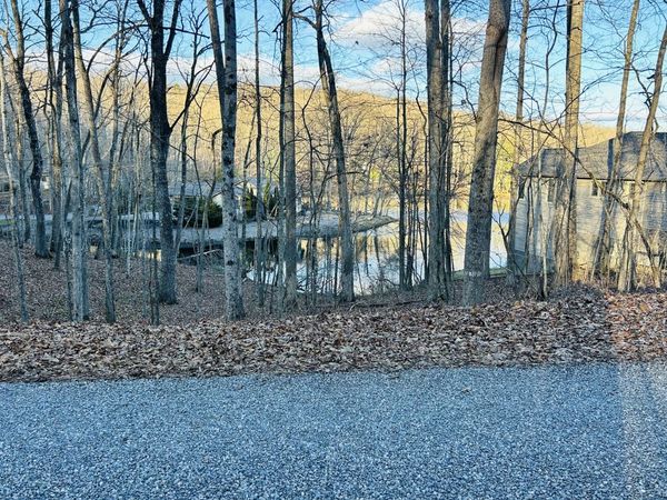 251 Dublin Ln , Crossville, TN 38558