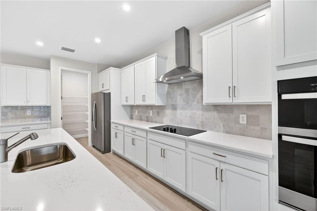1833 Summerlit Ave, Naples, FL 34114 Photo
