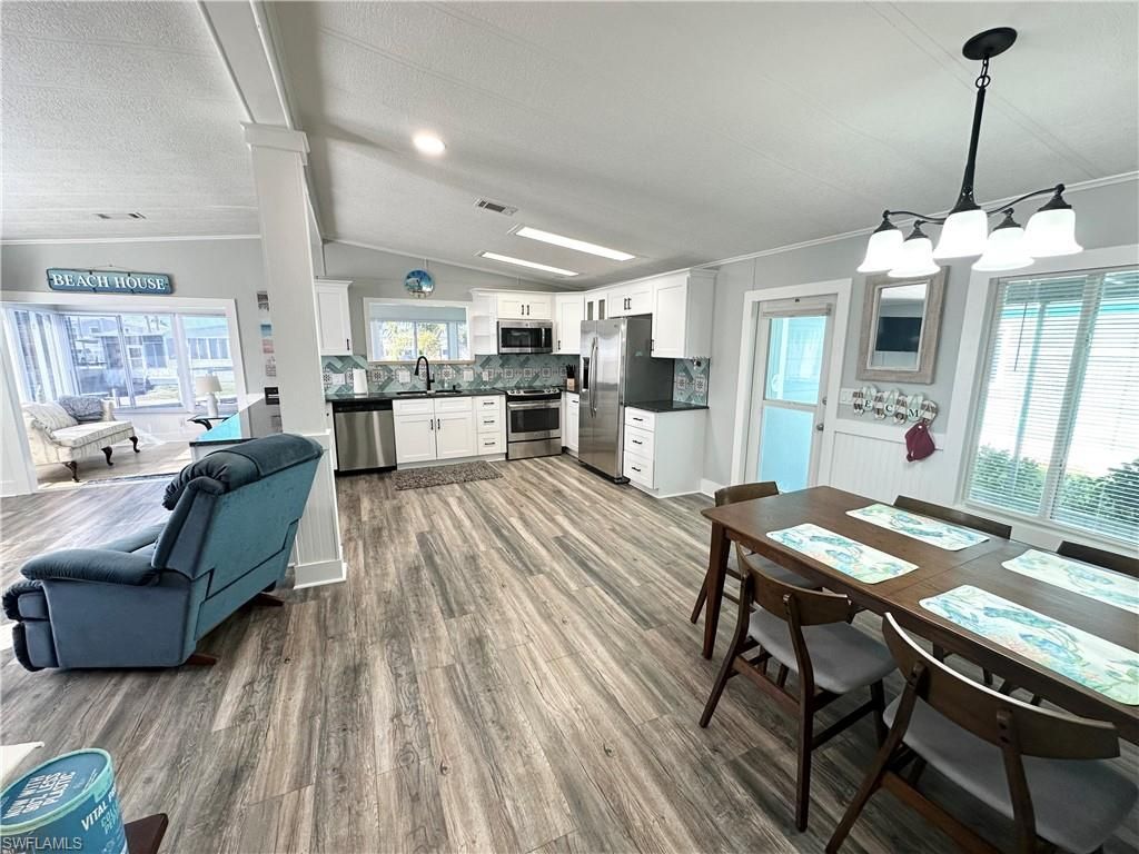 17810 Bryan Ct, Fort Myers Beach, FL 33931 Photo