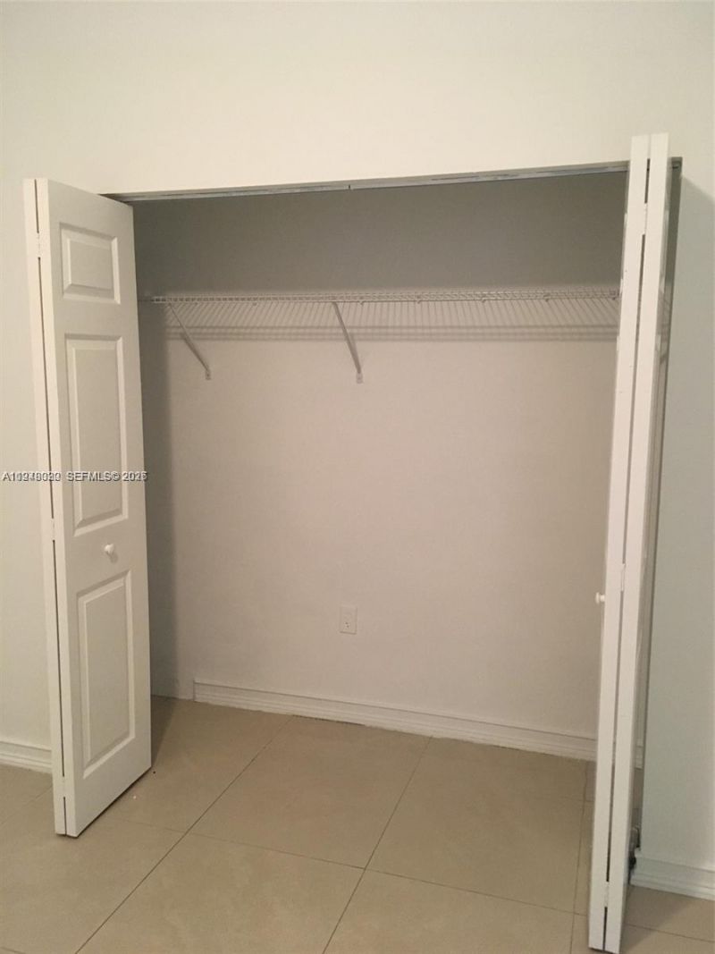 5091 NW 7th St , Unit 602, Miami, FL 33126 Photo