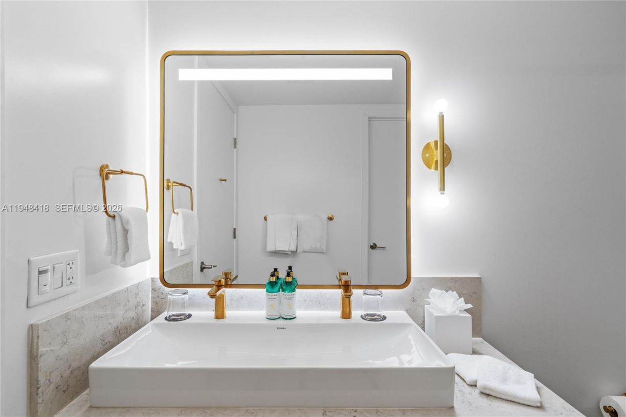 159 NE 6th St, Unit 2804, Miami, FL 33132 Photo