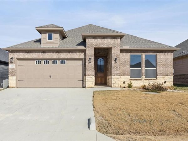 5627 Barkridge Drive, Granbury, TX 76048