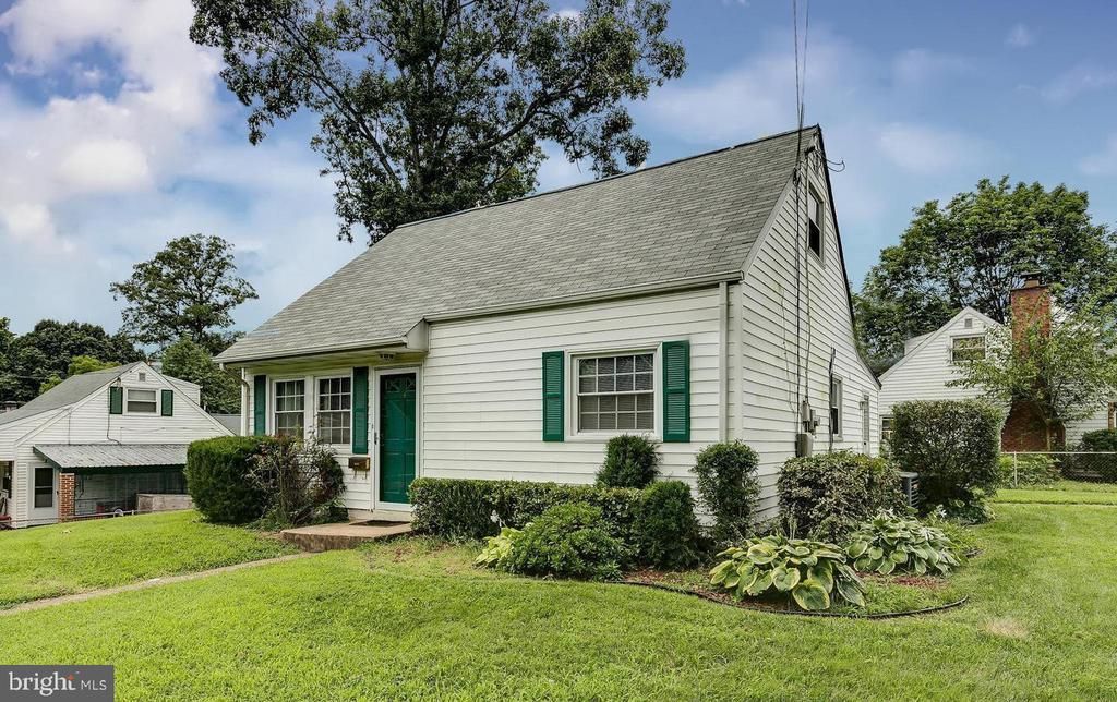 114 Colburn Drive, Manassas Park, VA 20111 Main Photo