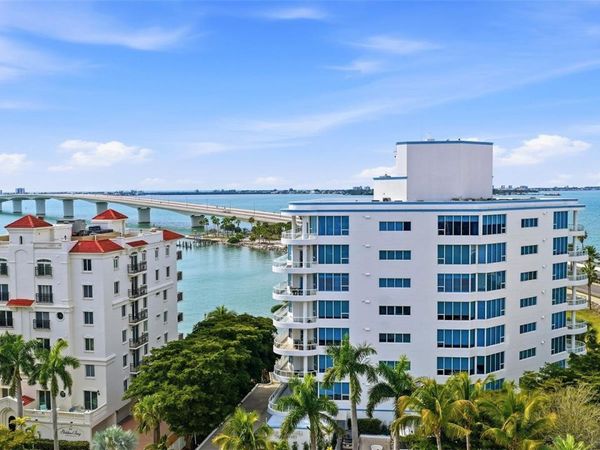 136 GOLDEN GATE POINT, Unit 502, SARASOTA, FL 34236