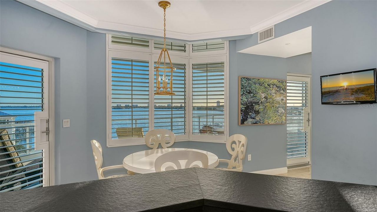 136 Golden Gate Point, Unit 502, Sarasota, FL 34236 Photo