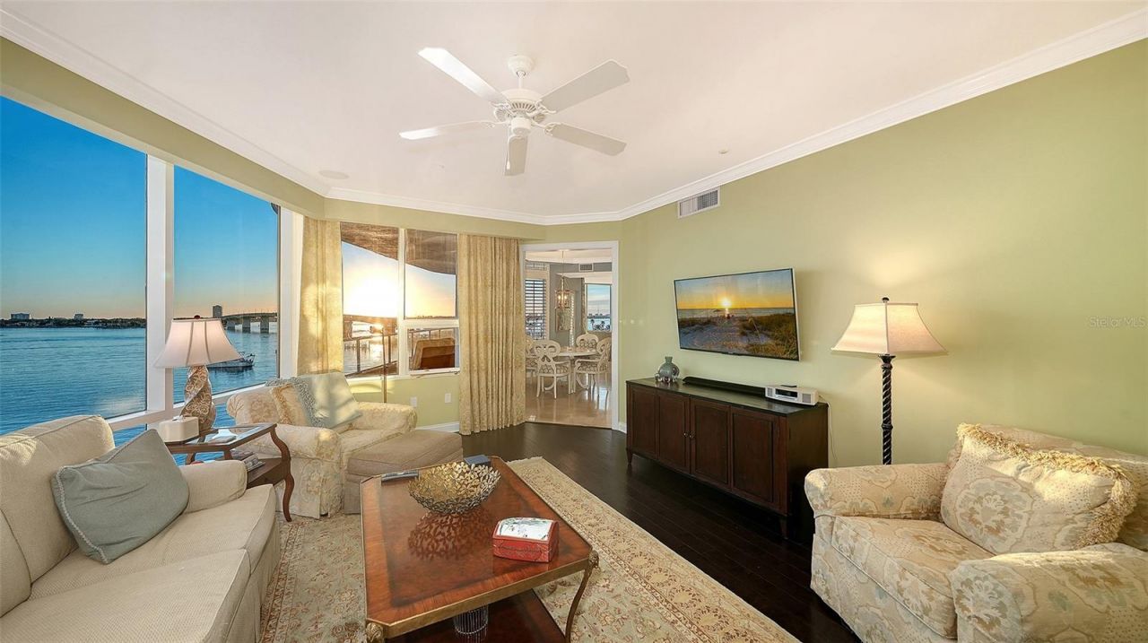 136 Golden Gate Point, Unit 502, Sarasota, FL 34236 Photo