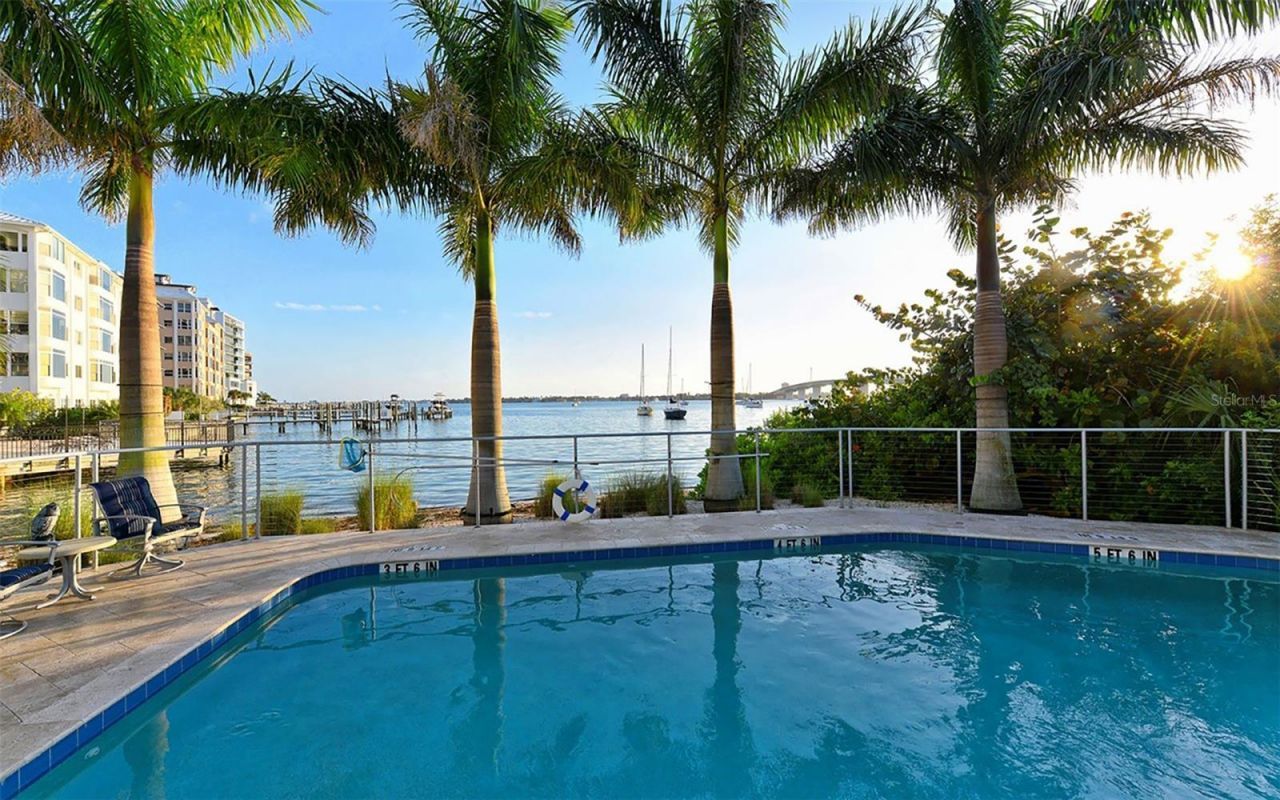 136 Golden Gate Point, Unit 502, Sarasota, FL 34236 Photo