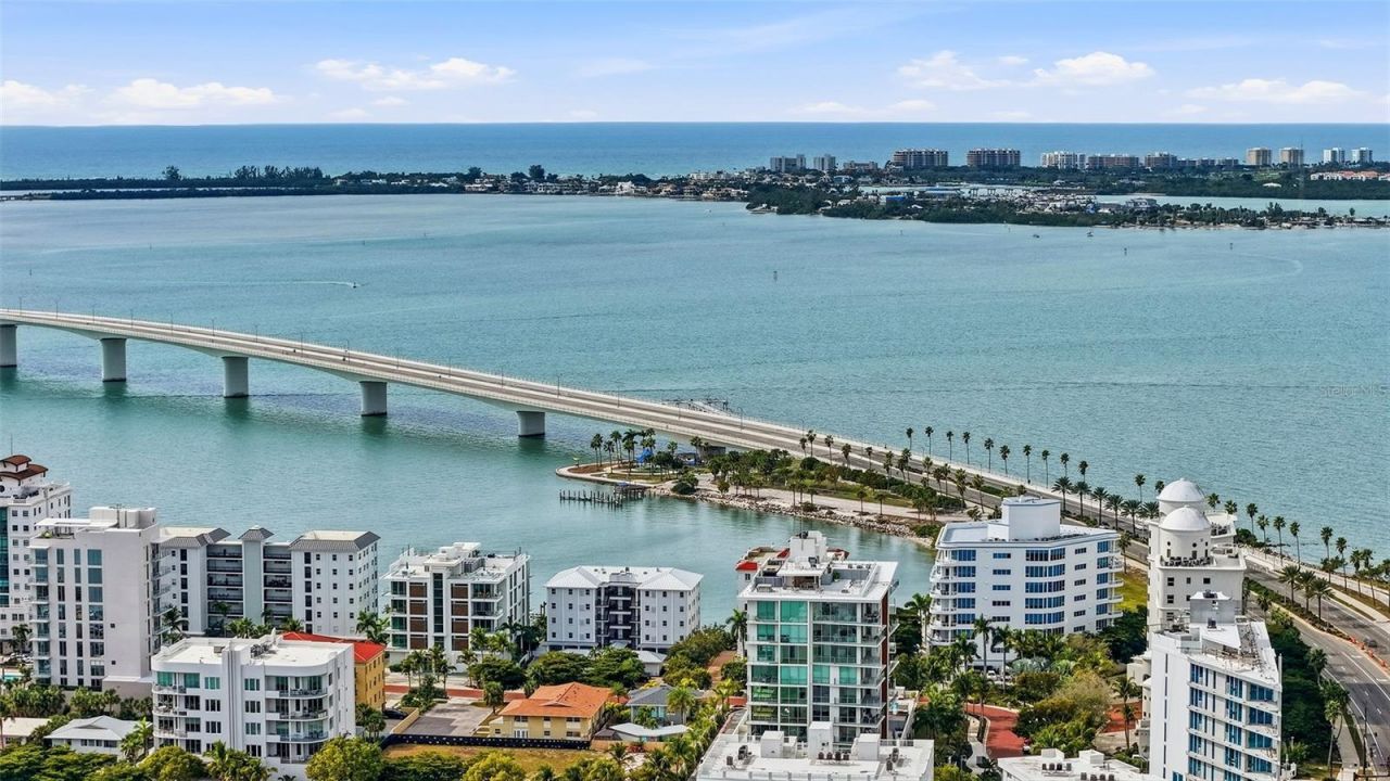136 Golden Gate Point, Unit 502, Sarasota, FL 34236 Photo