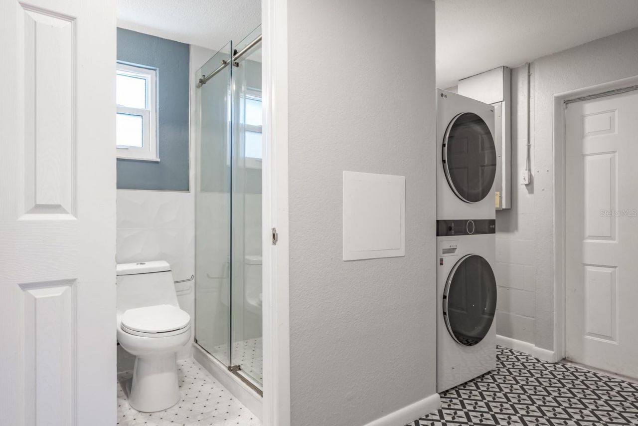 301 43rd Avenue N, Saint Petersburg, FL 33703 Photo