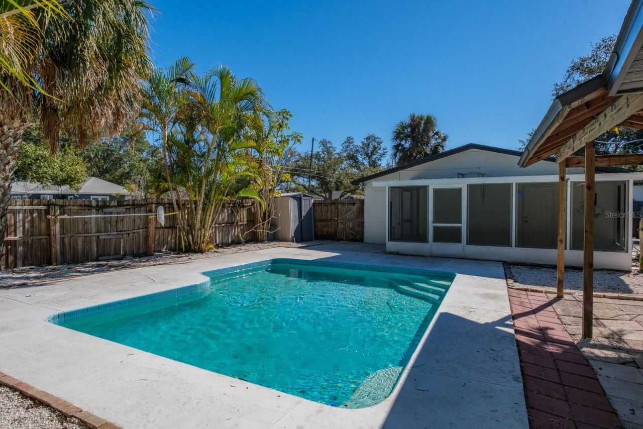 301 43rd Avenue N, Saint Petersburg, FL 33703 Photo