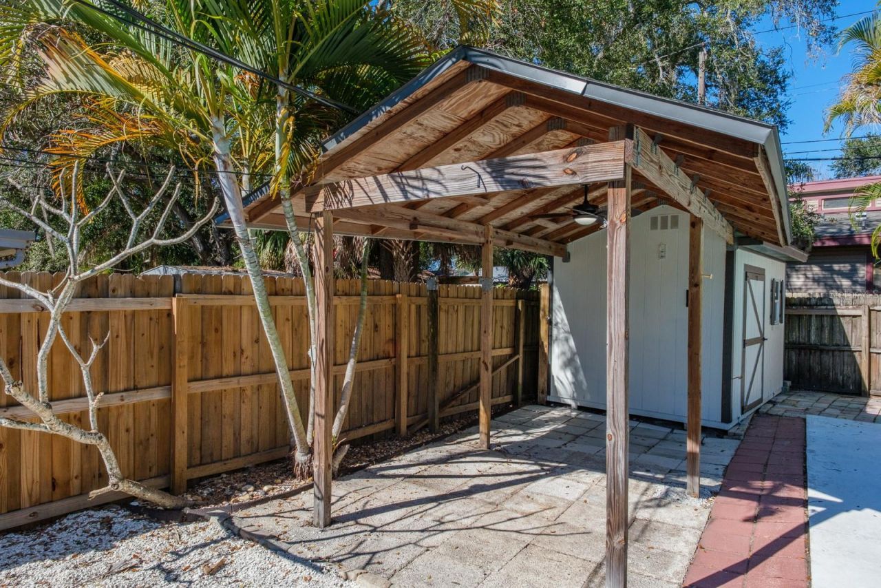 301 43rd Avenue N, Saint Petersburg, FL 33703 Photo