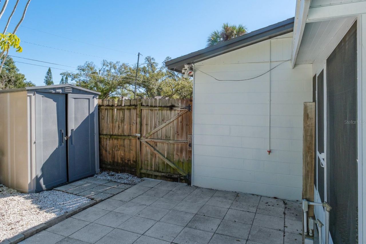 301 43rd Avenue N, Saint Petersburg, FL 33703 Photo