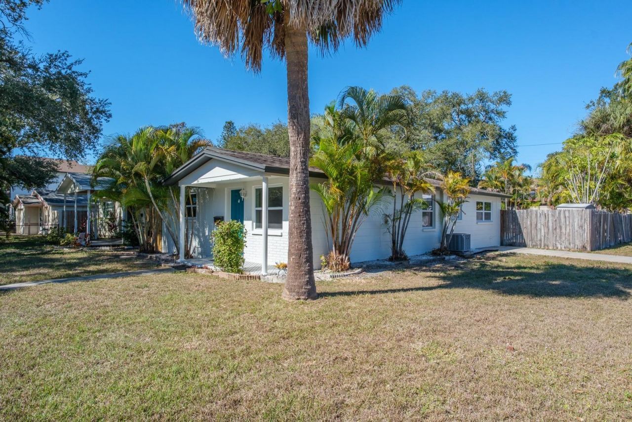 301 43rd Avenue N, Saint Petersburg, FL 33703 Photo