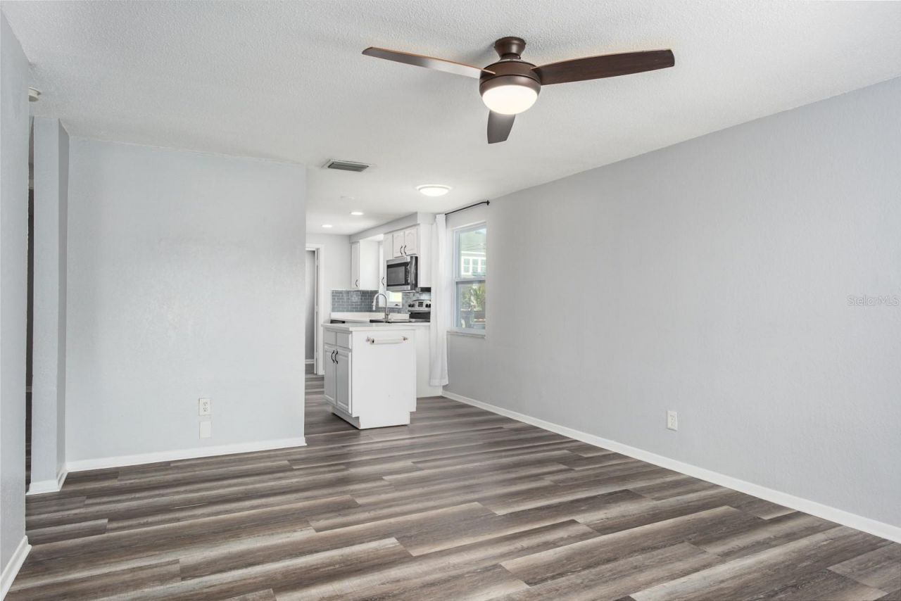 301 43rd Avenue N, Saint Petersburg, FL 33703 Photo