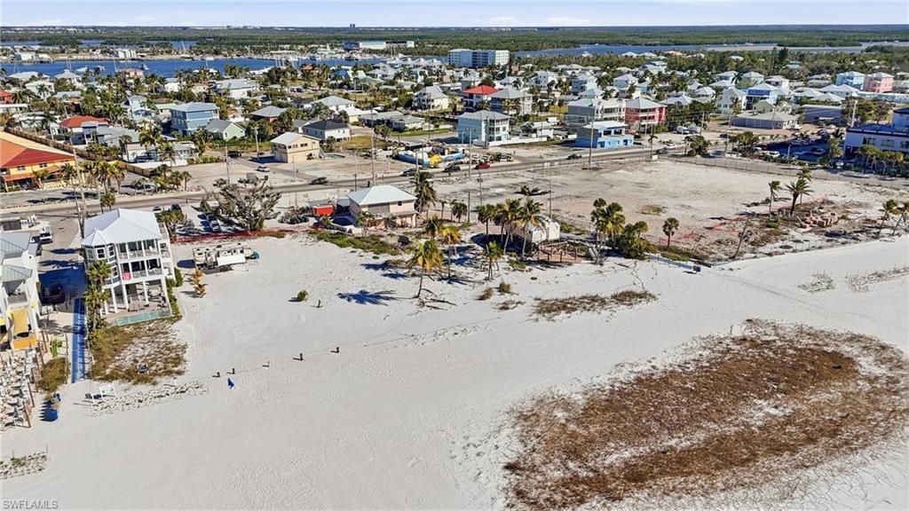 42 Avenue E, Fort Myers Beach, FL 33931 Photo