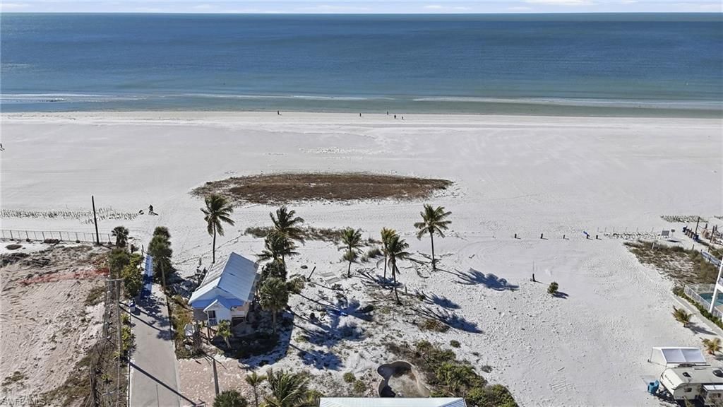 42 Avenue E, Fort Myers Beach, FL 33931 Photo