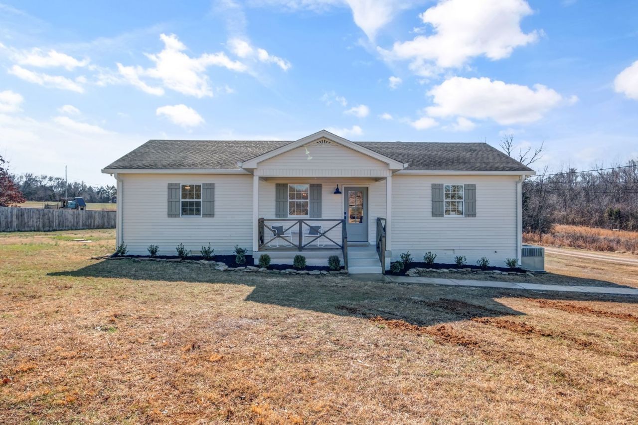 2308 Rogers Ln, Lebanon, TN 37087 Main Photo