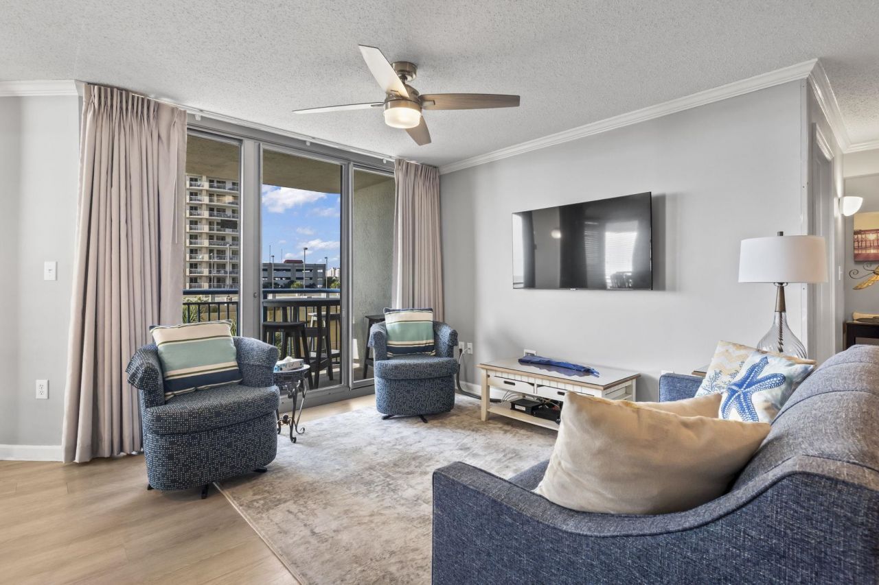 8560 Queensway Blvd. Photo 17