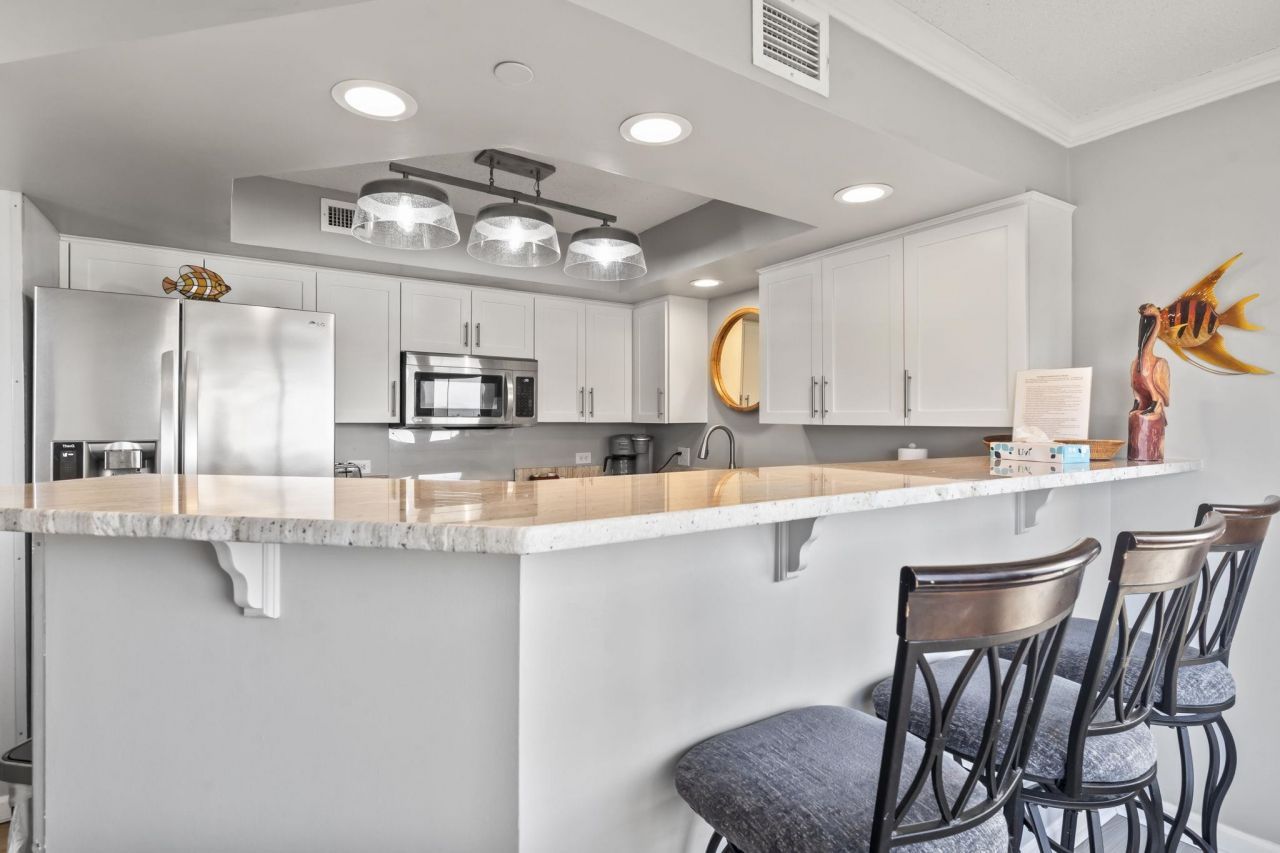 8560 Queensway Blvd. Photo 25