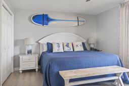 8560 Queensway Blvd. photo 4