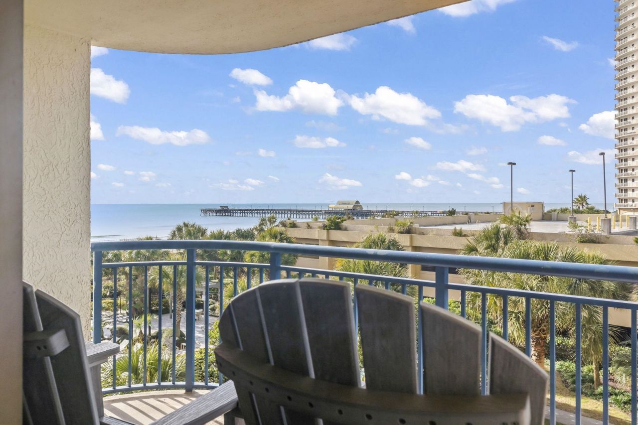 8560 Queensway Blvd. Photo 5