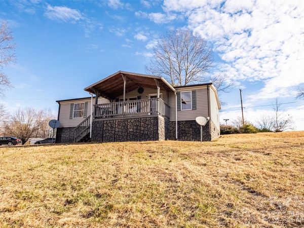 1305 Thunder Run Road, Boonville, NC 27011