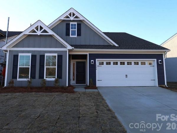 1334 Fremont Drive, Wingate, NC 28174