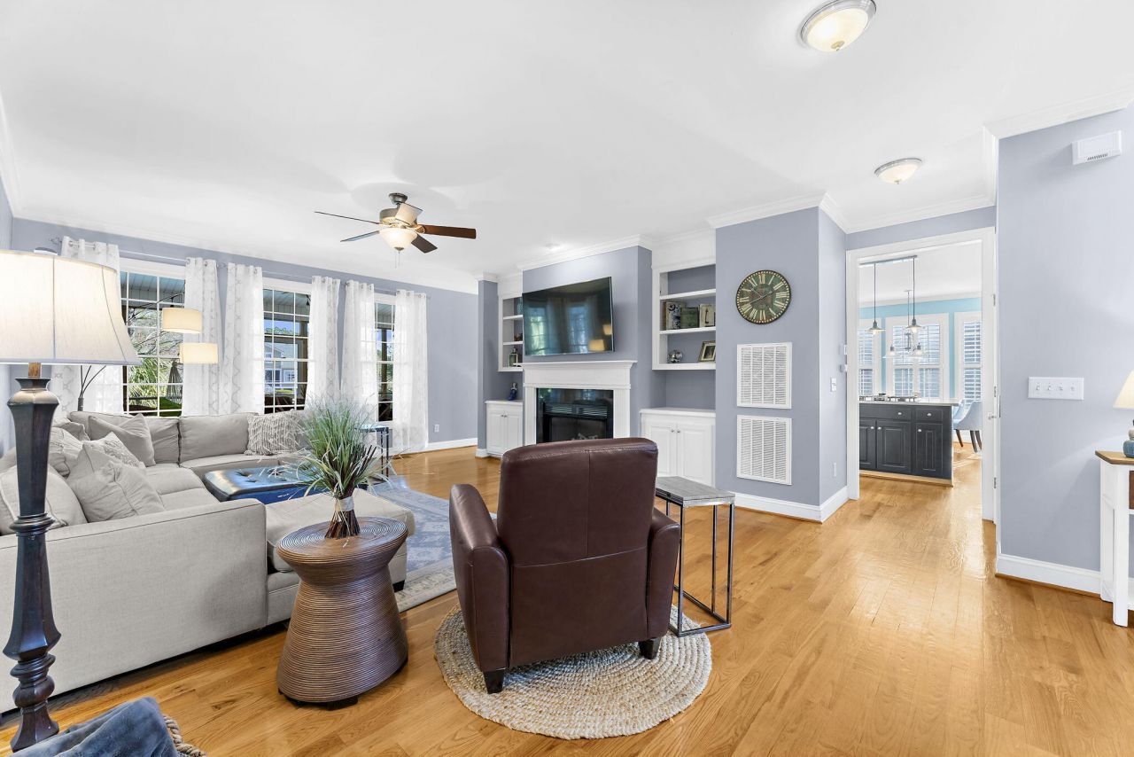 1823 Delacourt Avenue Photo 13