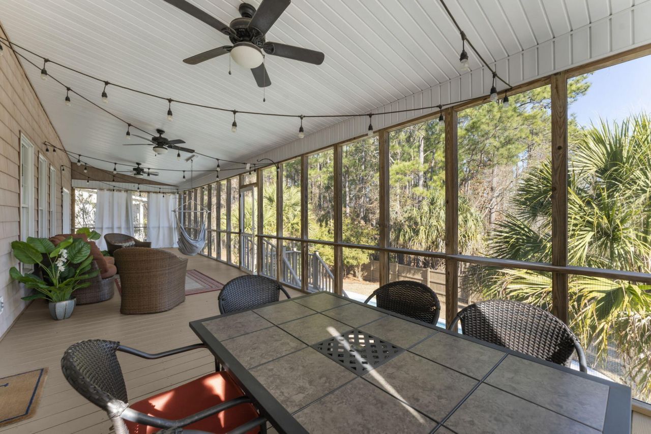 1823 Delacourt Avenue Photo 25