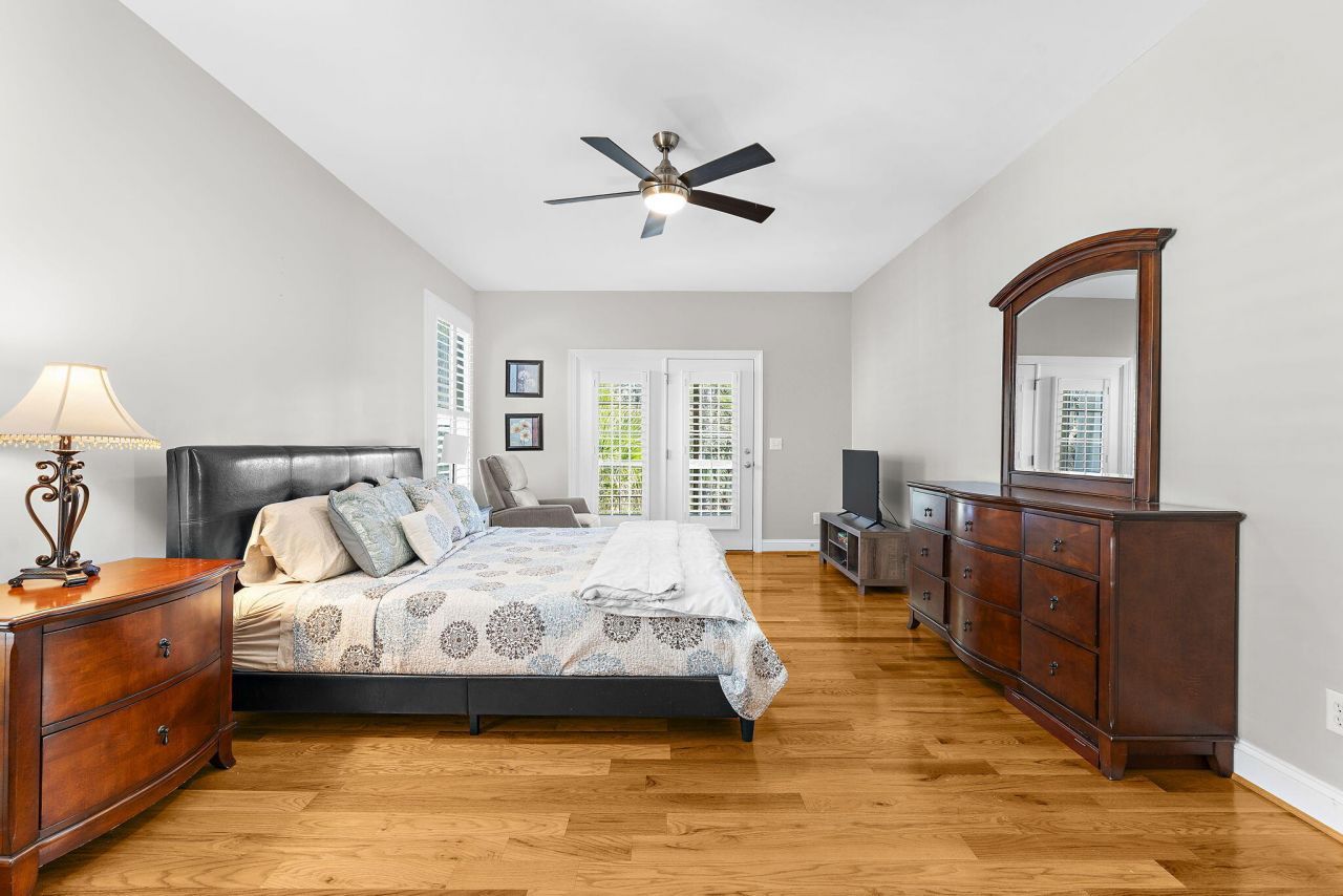 1823 Delacourt Avenue Photo 32