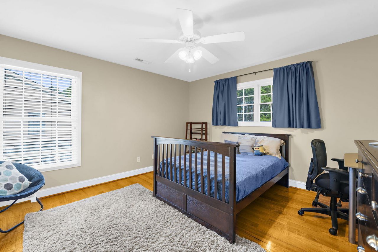 1823 Delacourt Avenue Photo 38