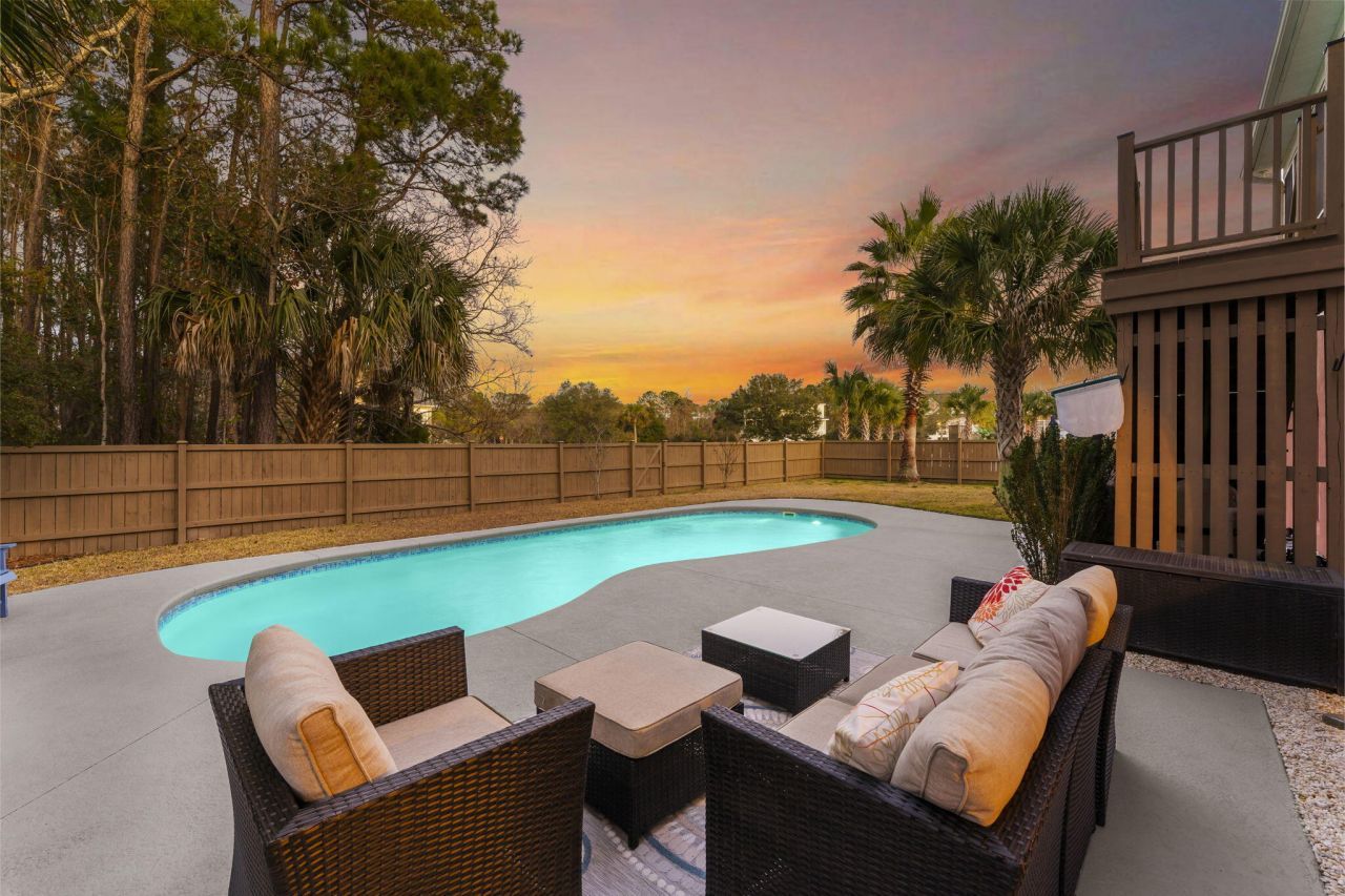 1823 Delacourt Avenue Photo 66