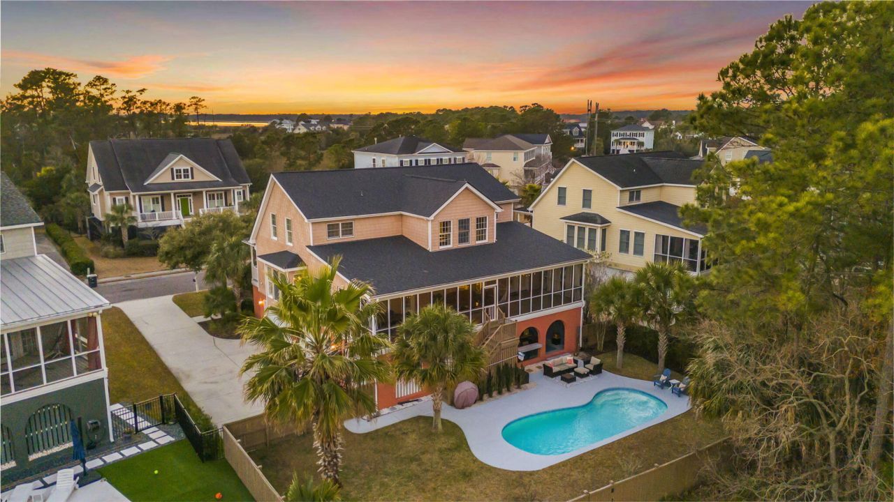 1823 Delacourt Avenue Photo 68