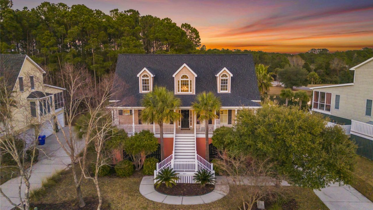 1823 Delacourt Avenue Photo 69