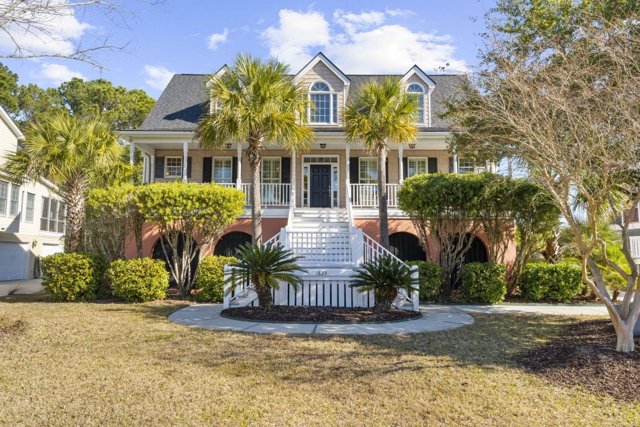 1823 Delacourt Avenue Photo 77