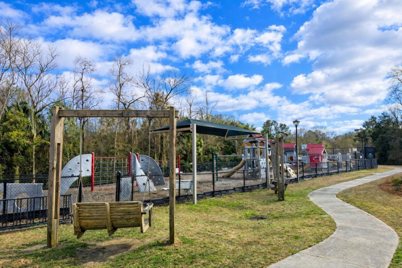 1823 Delacourt Avenue Photo 82