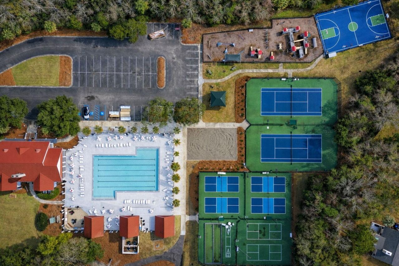 1823 Delacourt Avenue Photo 85