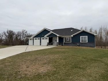 208 S Delaware Court, Fulda, MN 56131